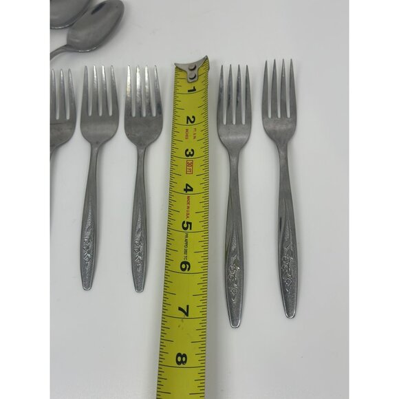 VTG Silver Floral Flatware Set –15-Piece Spoons and Forks Stainless Steel Silver - Picture 7 of 8